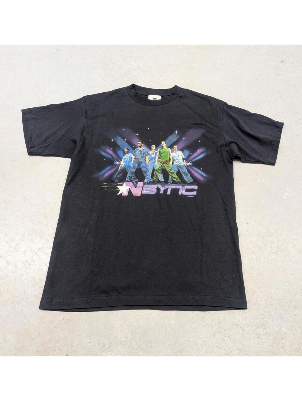 Vintage Y2K NSYNC Winterland Band t-shirt